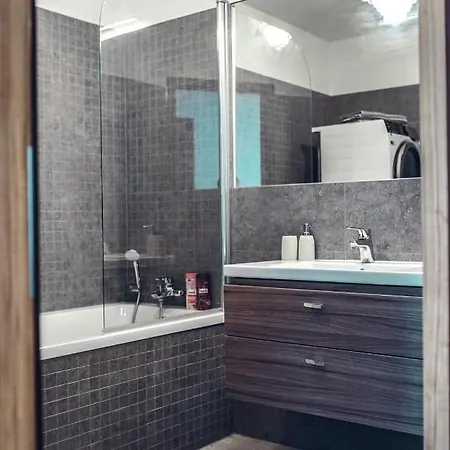 Appartamento Voir Apartment *