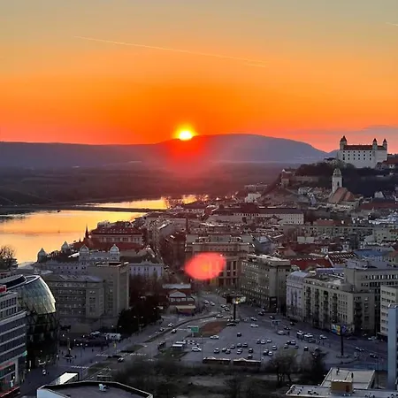 公寓 Voir Apartment *